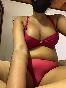 Czat XXX na żywo – ZELINA_WOOFY