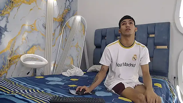 DIAMOND_BLACKS webcam show
