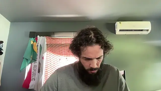 falacomigobbzin Show in webcam
