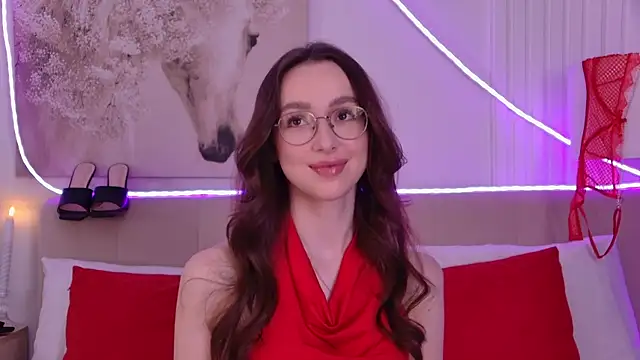 Emily_Simon Live XXX-Chat