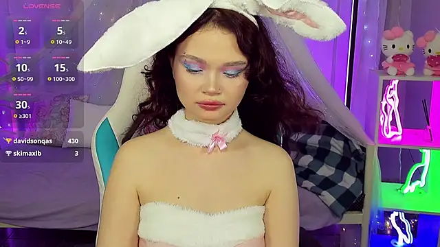 EmilyChaves élő XXX-chatje