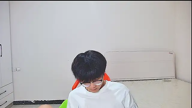 KK-cuteboy 网络视讯表演