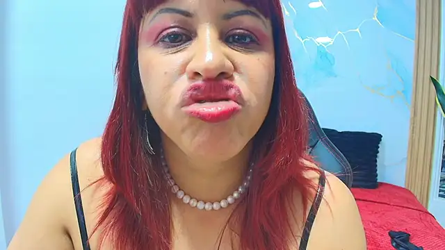 Czat XXX na żywo – Anabella_Thompson