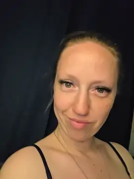 Chat +18 de SweetGermanAlina ao vivo