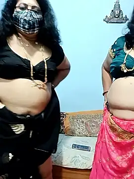Kannadasexywifes Adlı Modelin Web Kamerası Şovu