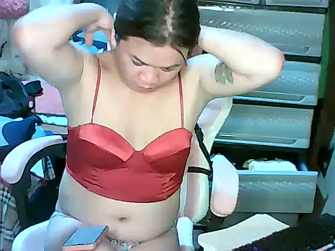 ur_lovelychen Show in webcam