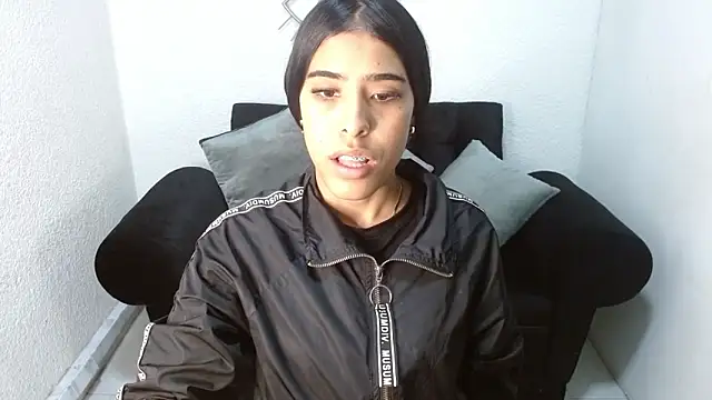 naomyfuckhard's Webcam Show