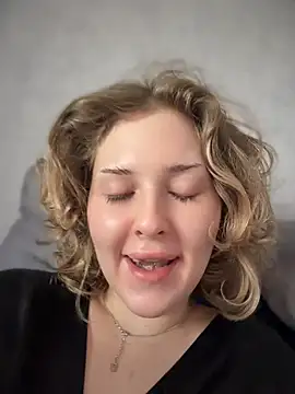 KellyKeler's Live XXX Chat