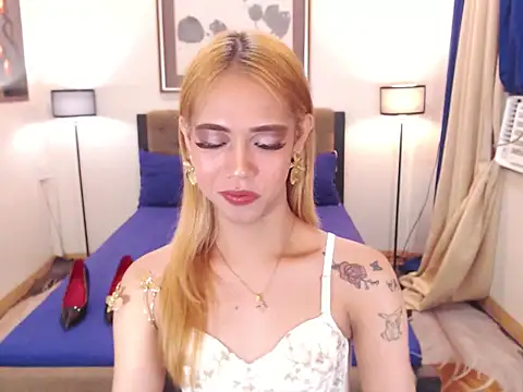 PreciousAmore webcam show
