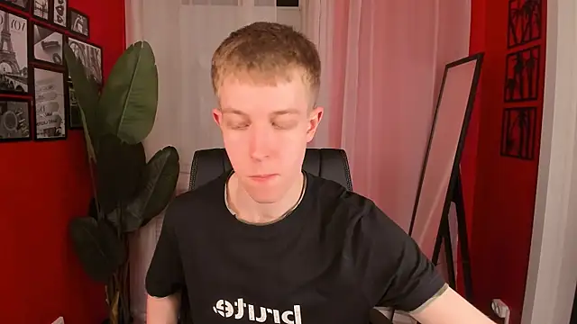 Pokazy przed kamerką – Dylan_Norton
