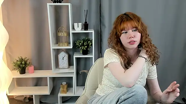 JudiHumble élő XXX-chatje