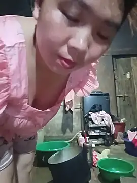 quynhkoolbae 网络视讯表演