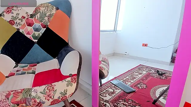 دردشة Baby_Miel الجنسية المباشرة