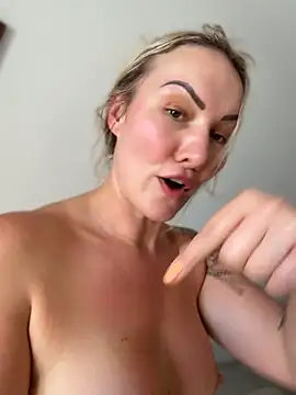 Онлайн чат XXX NastyMilf_