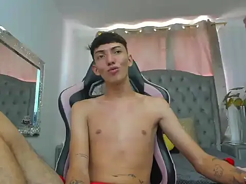 Chat +18 de MichaelVasquex ao vivo