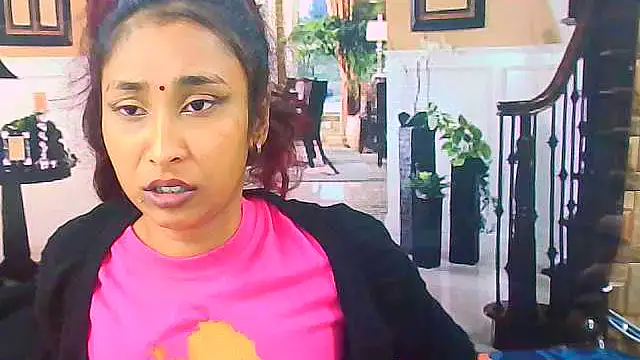 IndianSexyButt: онлайн-секс-чат
