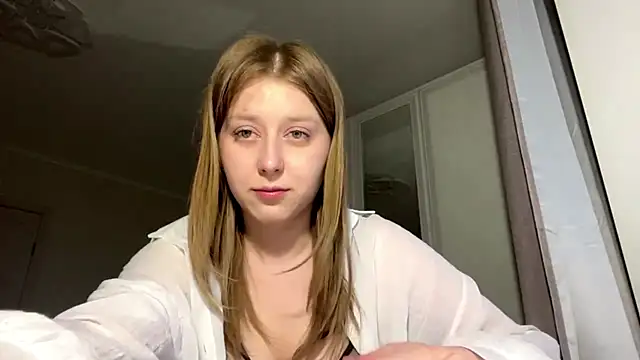 HeyItsAgata webcam show