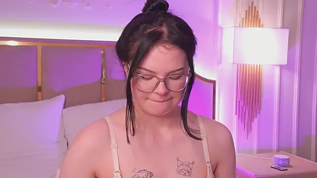 CindyMil's Live XXX Chat
