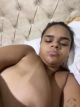 Evabigass' Live XXX Chat