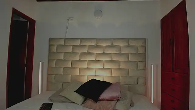 HollyGrey_'s Live XXX Chat