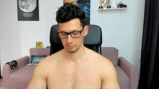 BrutusK08 Webcam Show