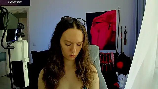 Goddess_of_Fertility Show in webcam
