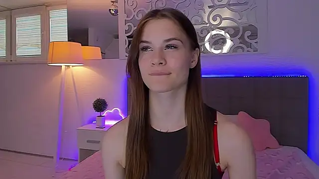 LuisaClover's Live XXX Chat