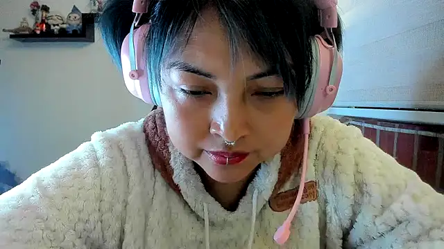 Shaddycute_ Chat XXX in diretta