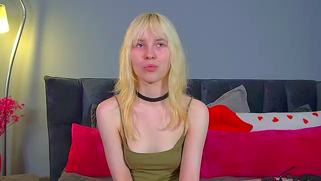 Chatroom XXX en direct de HannahHollis
