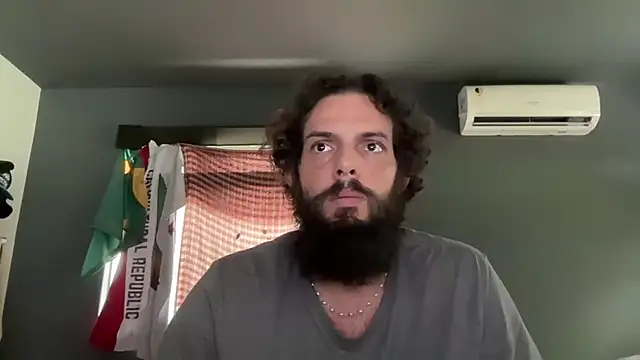 Chat +18 de falacomigobbzin ao vivo