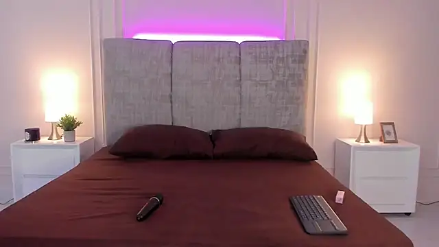 Angel-bells' Live XXX Chat