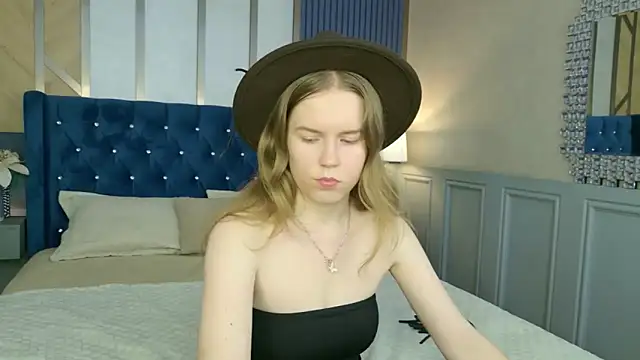 Alida_Brice: απευθείας συνομιλία ΧΧΧ