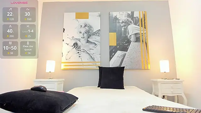 TracyDavis_'s Webcam Show