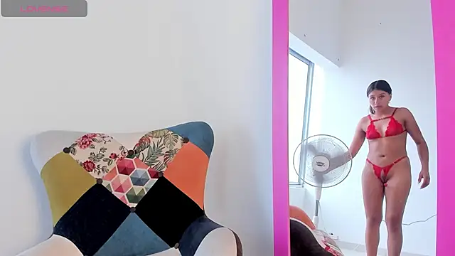 Czat XXX na żywo – Baby_Miel