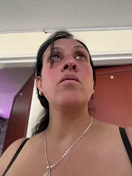 Cloe-Fire Show in webcam