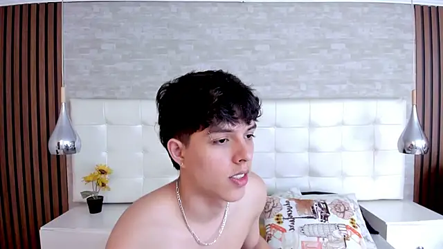 DamiaanXx Adlı Modelin Canlı XXX Sohbeti