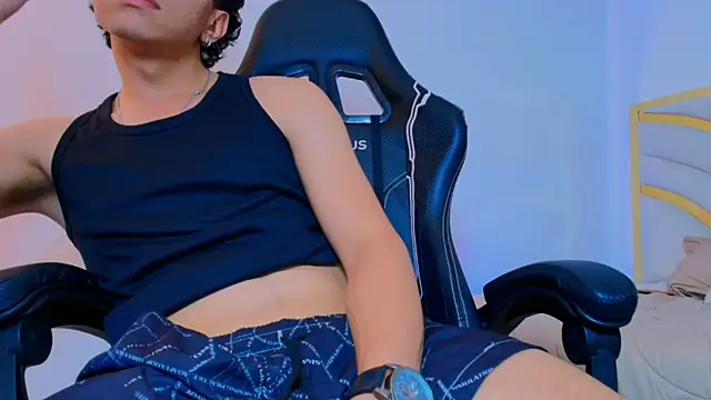 Milo_Storm 라이브 XXX 채팅