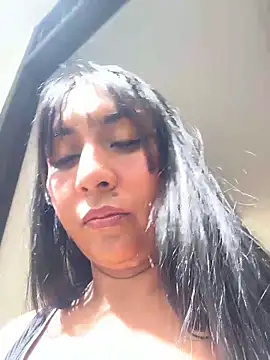 MELIZ_QUEEN Adlı Modelin Canlı XXX Sohbeti