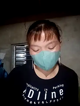 nat-tri's Live XXX Chat