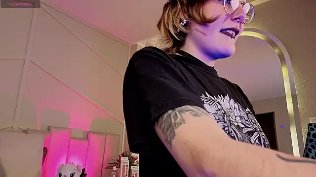 Rossiee_huntt Live XXX-chat