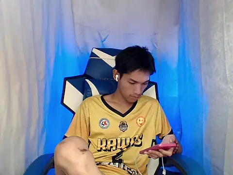Živý XXX chat riks_tyler