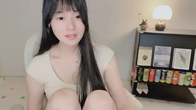 Onechestnutn Live XXX chat