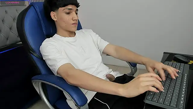 SamBlack_n Webbikameraesitys