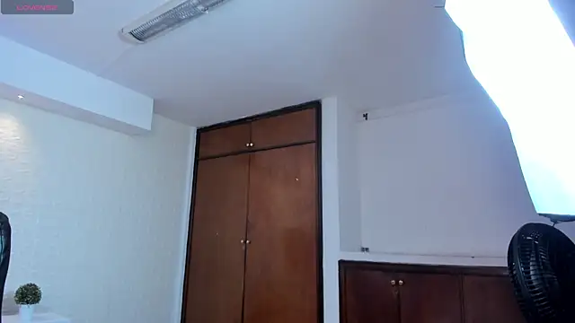 martina_mancini Adlı Modelin Canlı XXX Sohbeti
