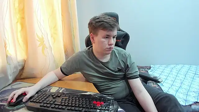 iliaskrislove's Live XXX Chat