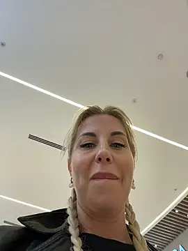 Chat +18 de LisaMurr ao vivo
