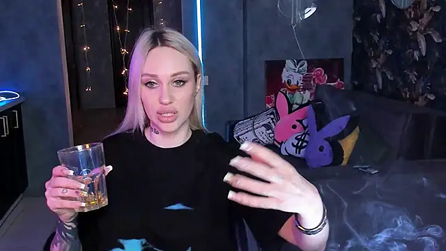 Blckmirrorr's Live XXX Chat