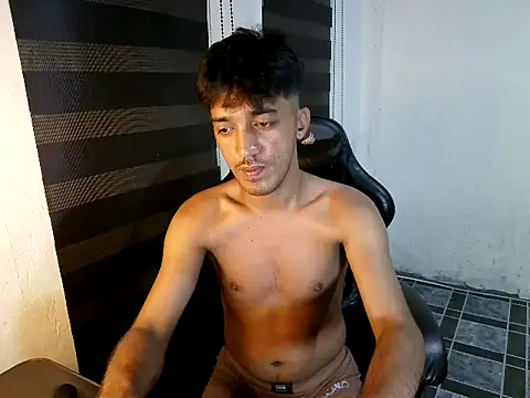 RowyCamn Live XXX chat