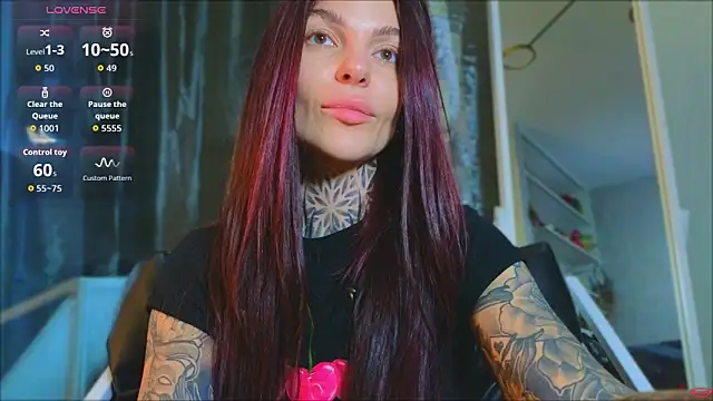 tattooedBabyyのライブXXXチャット