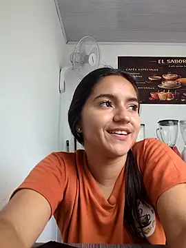 Chat +18 de DulceCaroX ao vivo